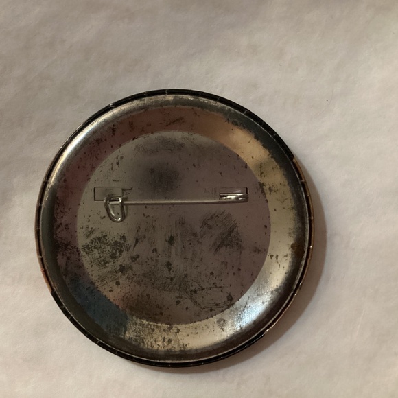 Vintage Disney 1990 The Prince & the Pauper Pin Badge Button Pinback 🤴 - Picture 2 of 3